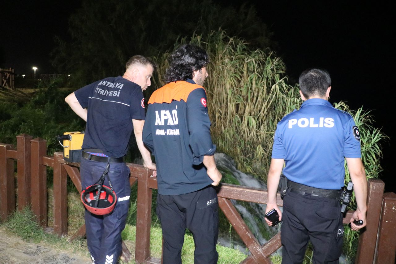 D U N G E C E F A L E Z L E R D E N D U S M E I H B A R I N I N Y A P 837977 248359