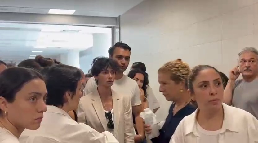 I S T A N B U L A Y S E B A R I M I N T U T U K L U L U K H A L I N 802919 237669