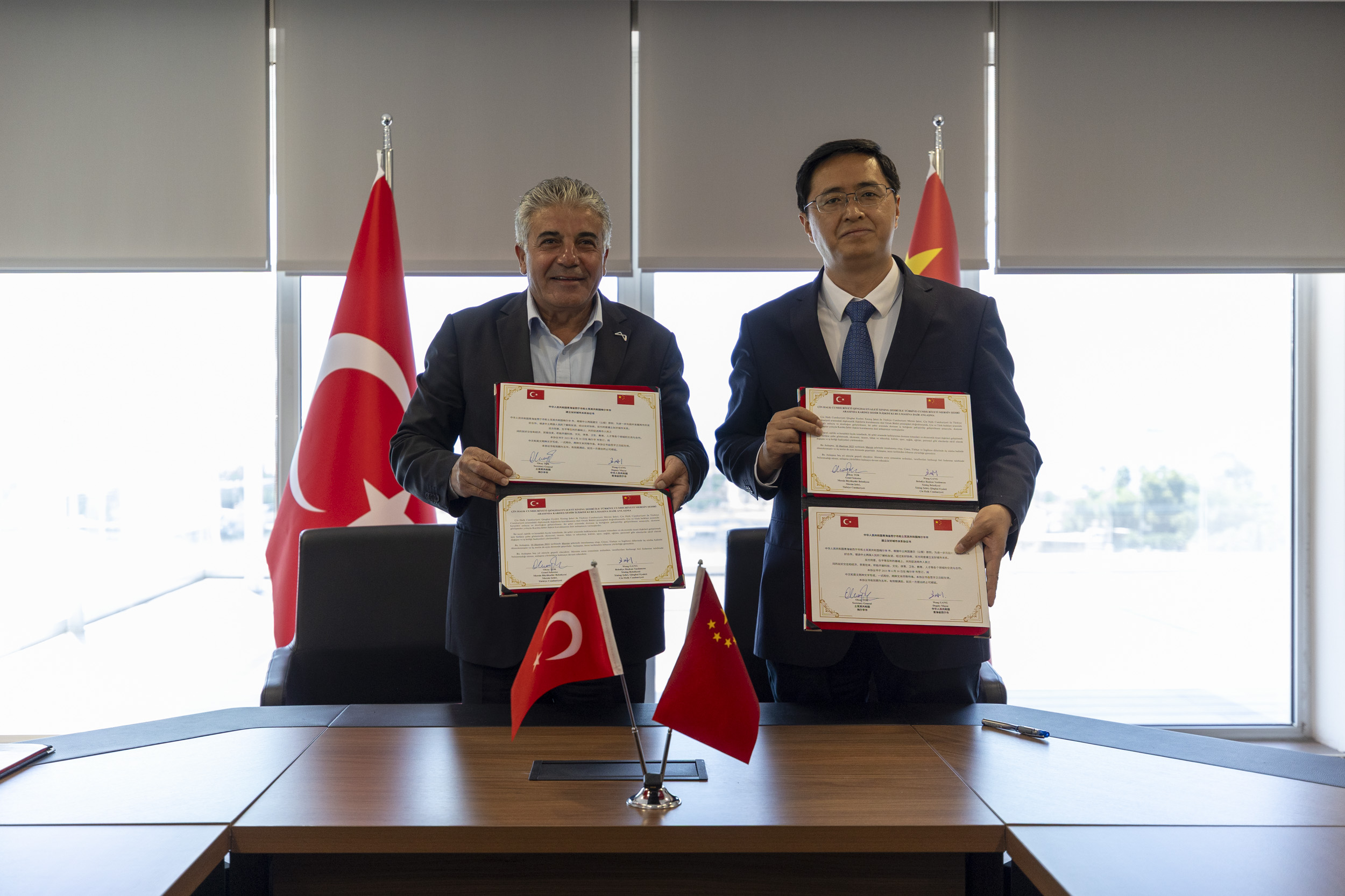 Mersi̇n İle Çi̇n’i̇n Xining Kenti̇ Arasinda “Kardeş Şehi̇r Protokolü” İmzalandi (2)