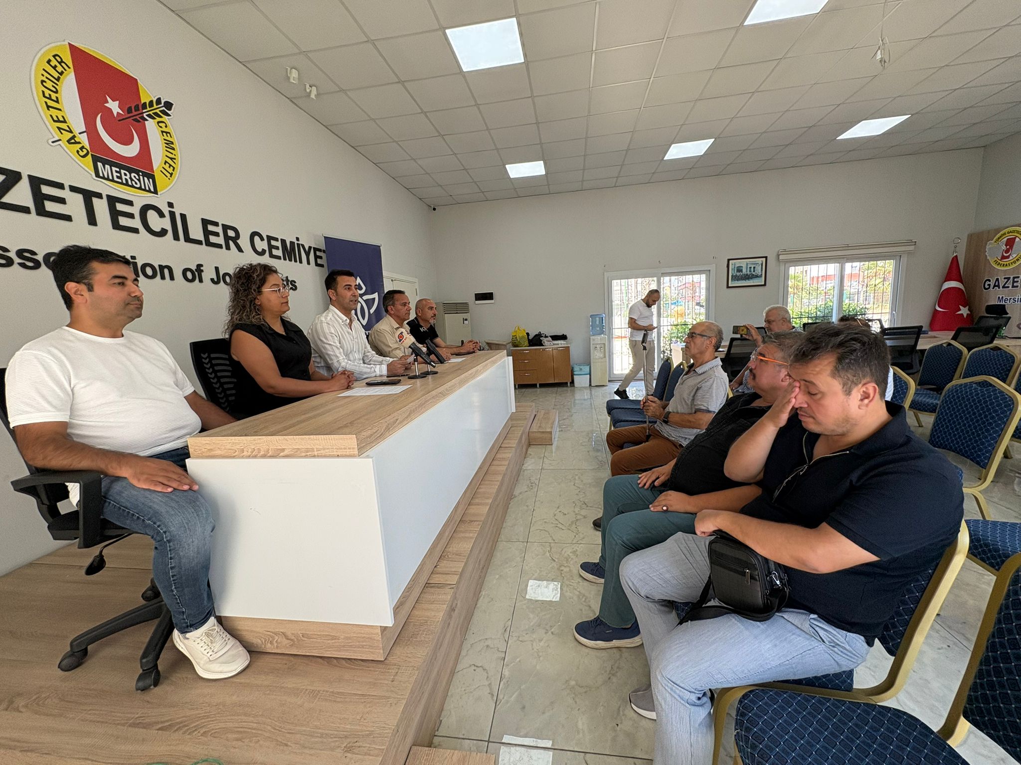 1Ba52689 D3A9 401C B1A5 F71D8C90842D