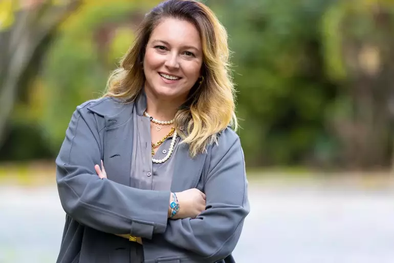 68944Aa8C702D8872250181F