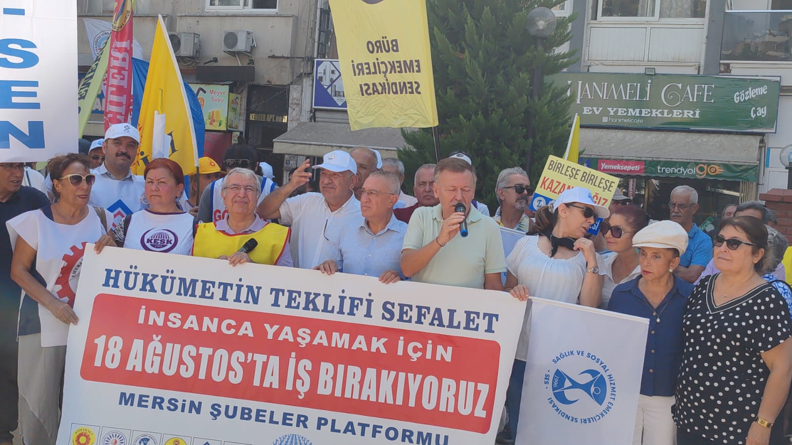 9Fb08Bdf 24Df 4D76 871F 5E668Ec57C3D