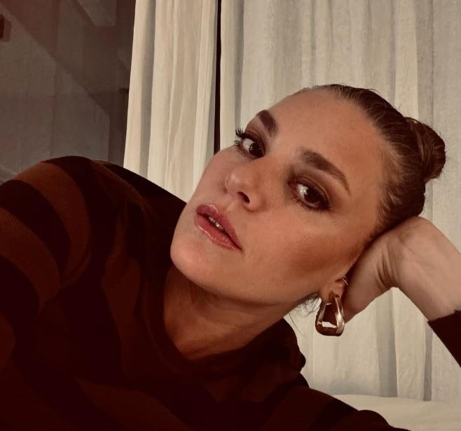 Aslı Enver 2