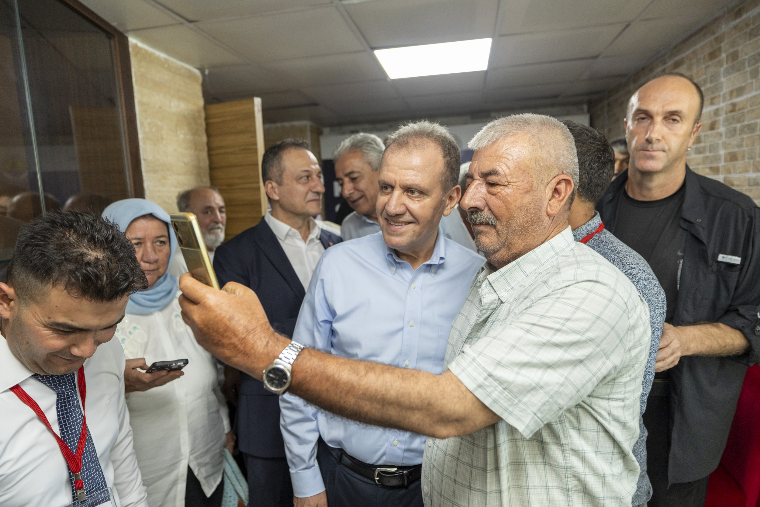 Başkan Seçer, Chp’ni̇n Erdemli̇ İlçe Kongresi̇’ne Katildi (5)