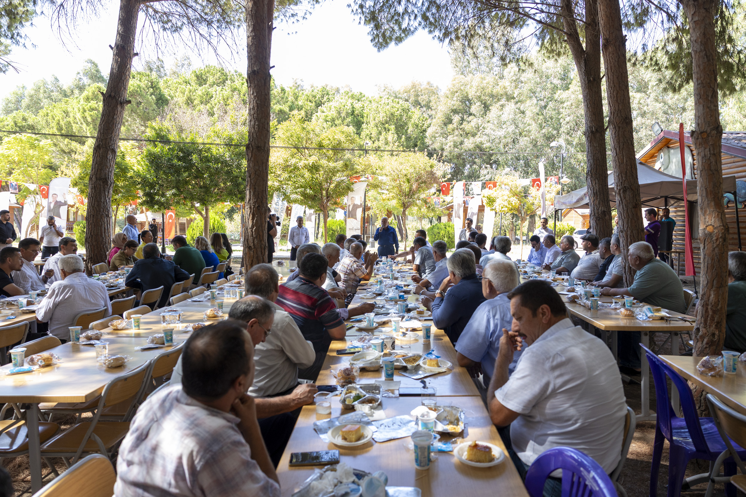 Büyükşehi̇r Beledi̇yesi̇ Toroslar’daki̇ Muhtarlari Bi̇r Araya Geti̇rdi̇ (5)-2