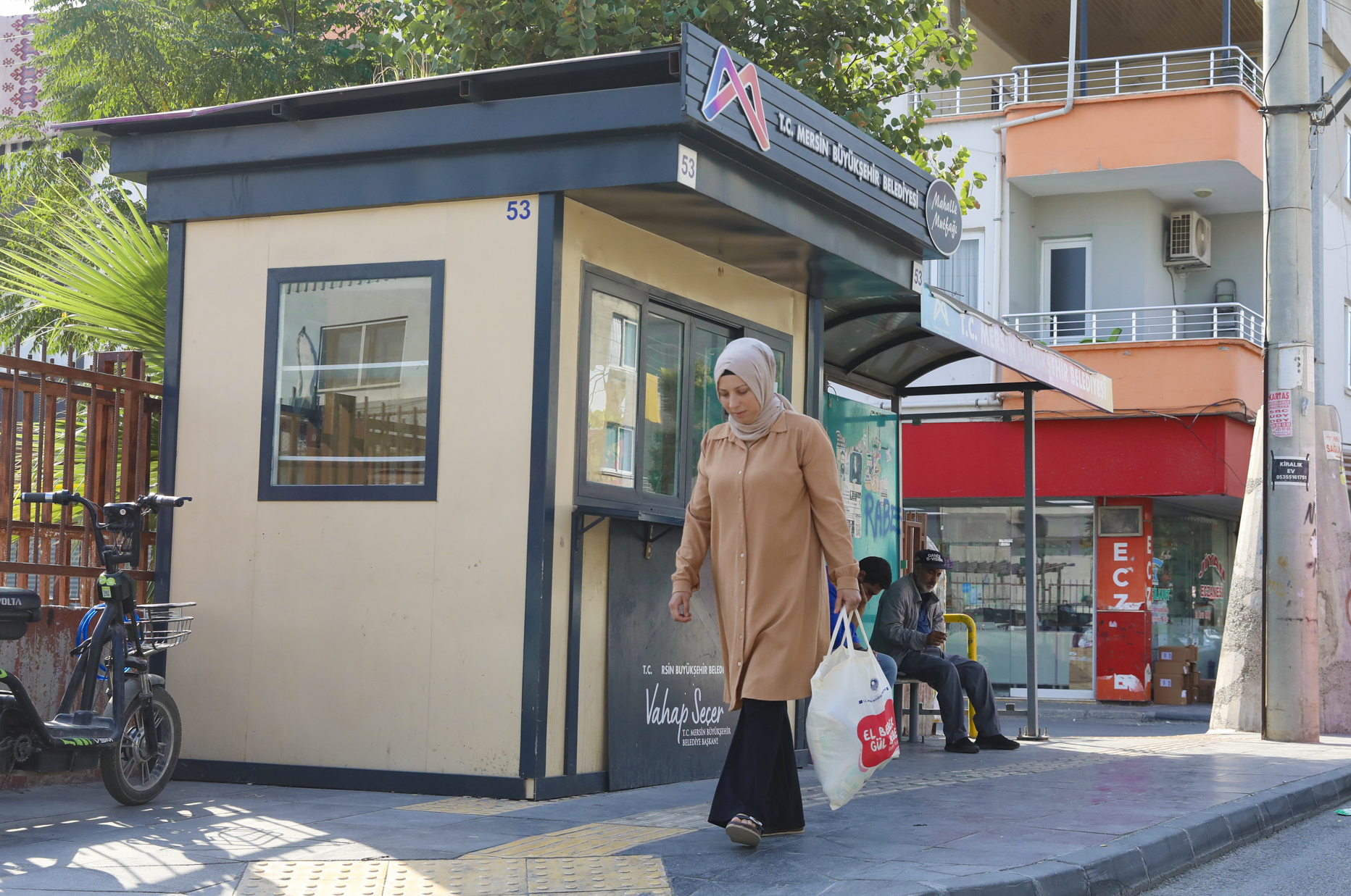 Büyükşehi̇r’i̇n ‘El Bebek Gül Bebek’ Projesi̇ İle 53 Bi̇n 113 Paket Ai̇lelere Ulaşti (2)