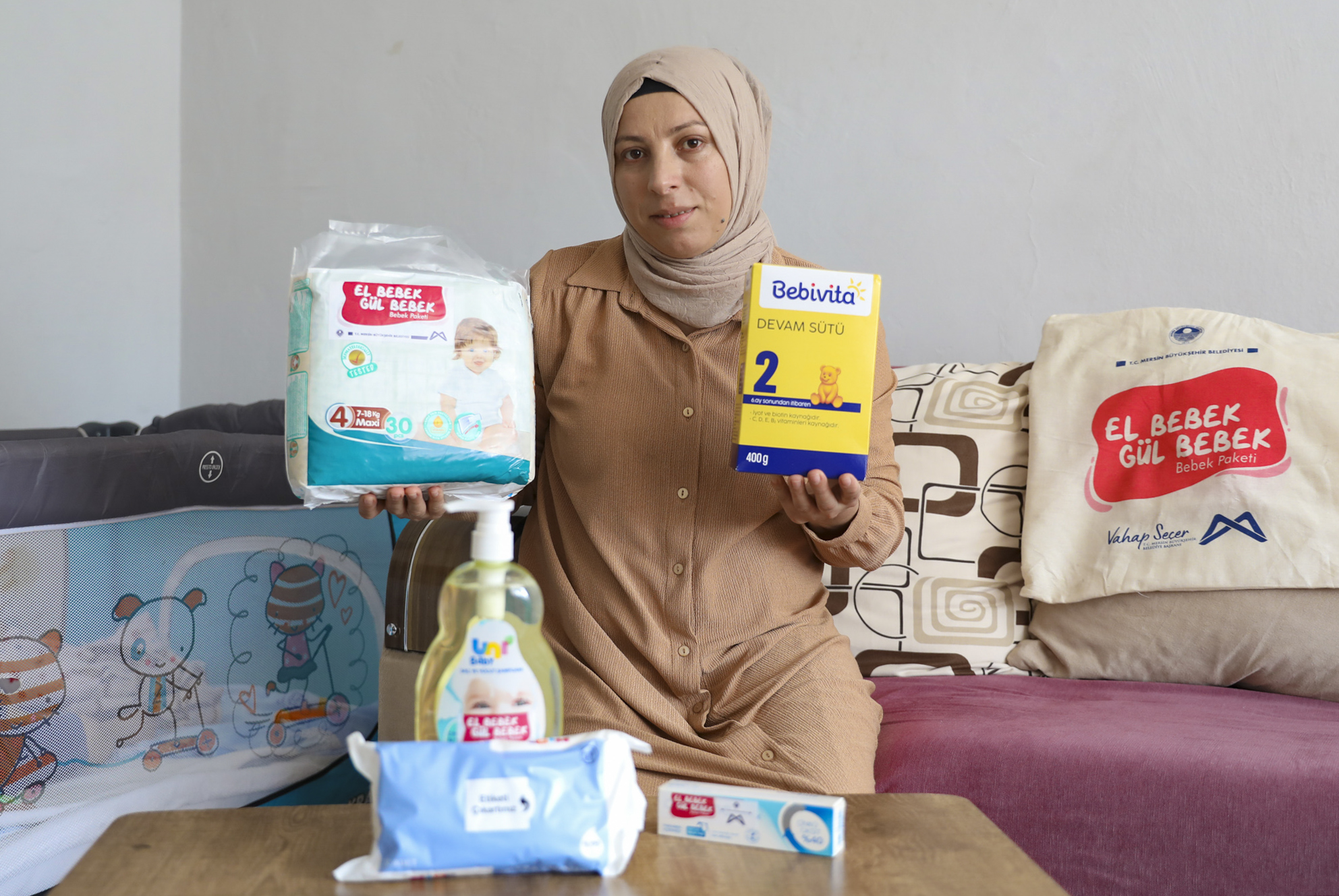 Büyükşehi̇r’i̇n ‘El Bebek Gül Bebek’ Projesi̇ İle 53 Bi̇n 113 Paket Ai̇lelere Ulaşti (3)