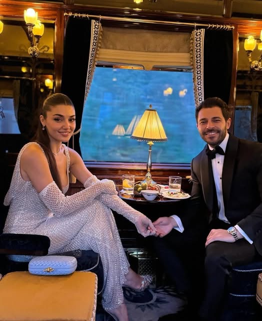 Hande Erçel Ve Hakan Sabancı