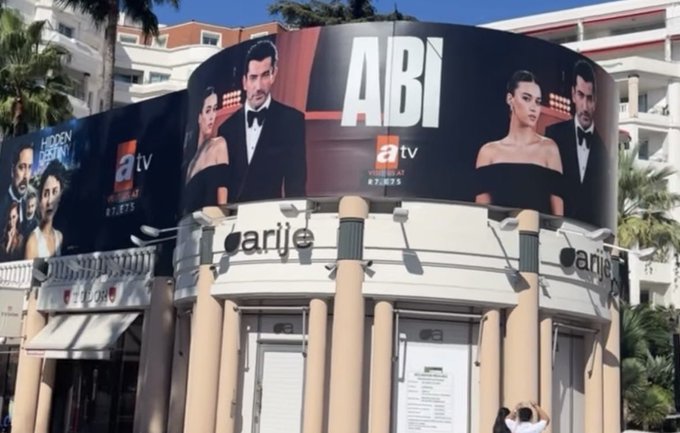 “Abi” Dizisi Geliyor Cannes’da Tanıtıldı, Konusu Şaşırttı-1