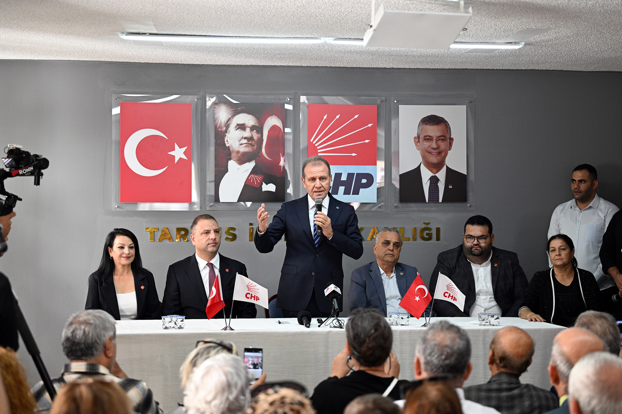 Başkan Seçer’den Chp Tarsus İlçe Başkanliği’na Zi̇yaret (1)