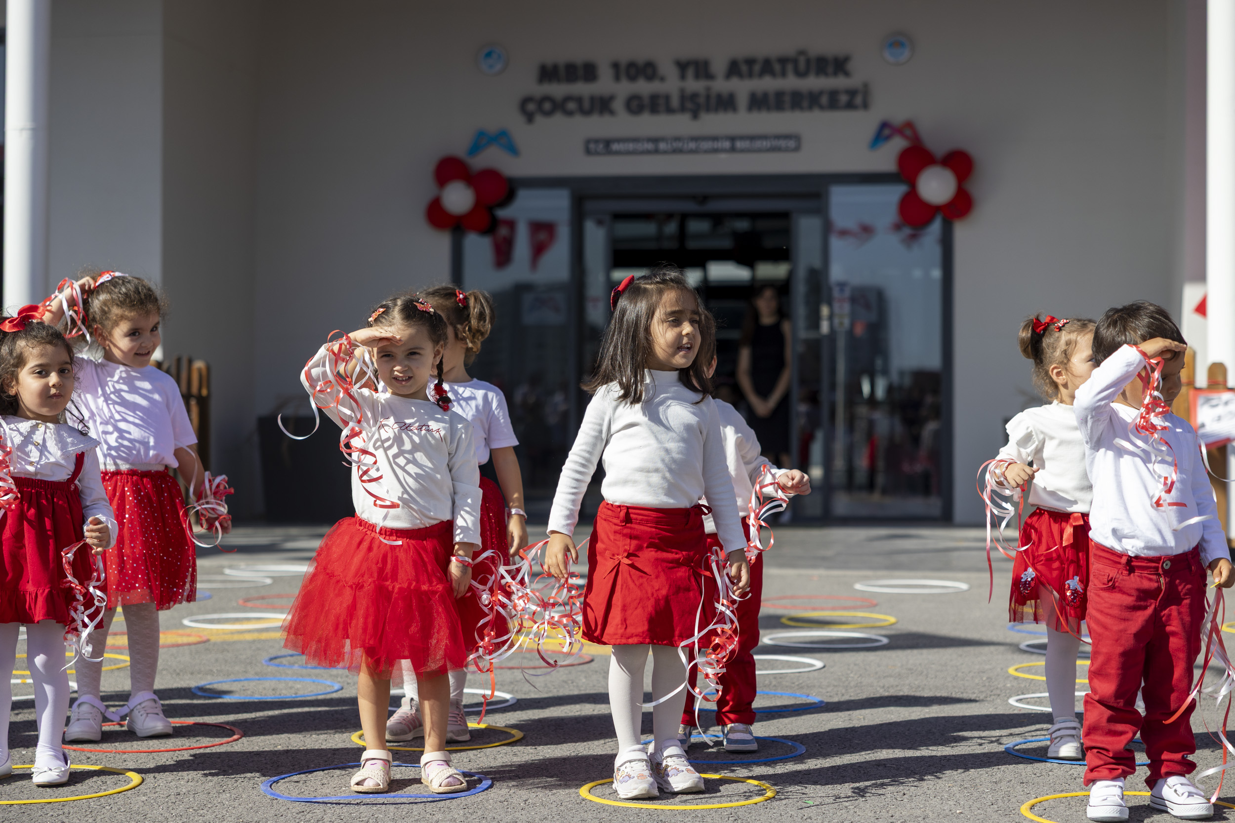 Büyükşehi̇r Beledi̇yesi̇ Çocuk Geli̇şi̇m Merkezleri̇nde Cumhuri̇yet Bayrami Coşkusu (1)