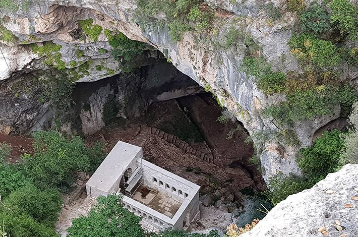 Mersin’deki Gizemli Çukurun Derinliklerinde Neler Var 128 Metre Derinlikteki Sır! (2)