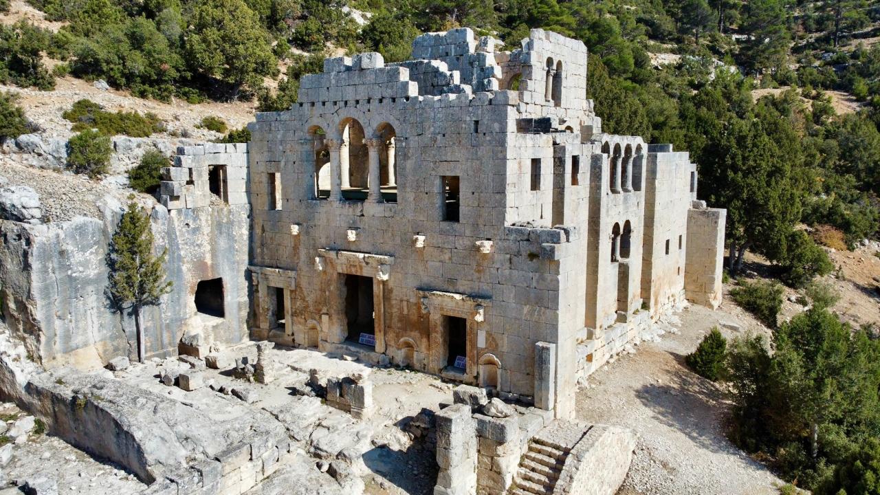 Mersin’in Ayasofyası 1500 Yıldır Ayakta Evliya Çelebi Bile Hayran Kalmıştı! (3)
