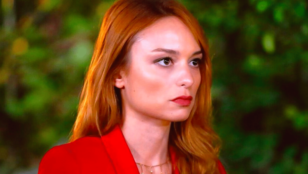 Nilperi Şahinkaya Yasını Paylaştı “Annemin Evindeyim” (1)-1