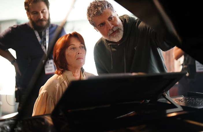 Özcan Deniz Ve Öykü Karayel Aynı Filmde! “Son Yemek” Sürprizi (4)