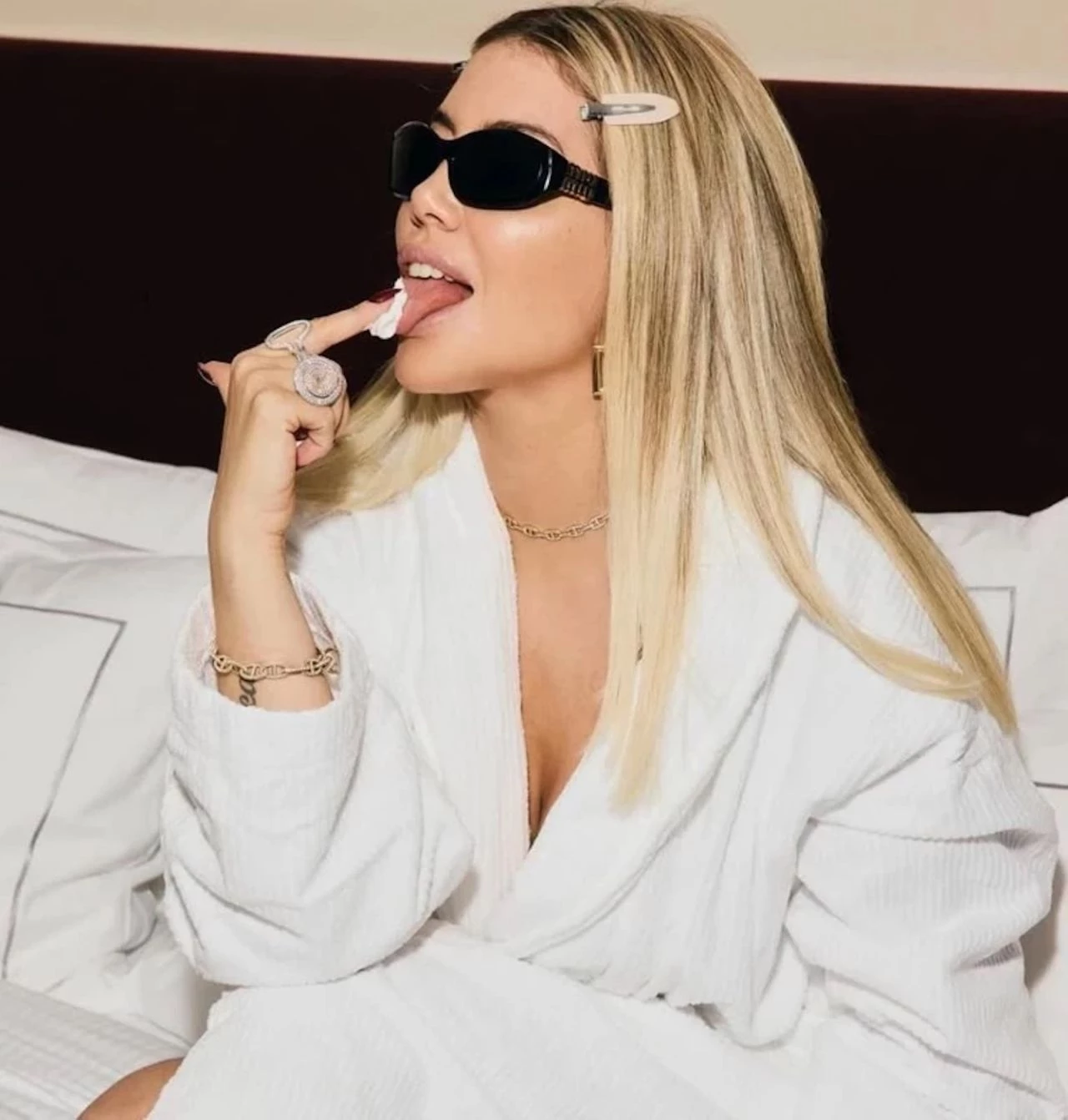 Wanda Nara'dan Bornozlu Şov (1)