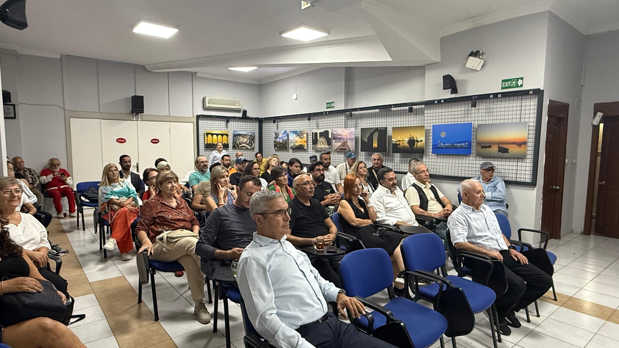 571670999 2715044405493824 3382548668779295664 N