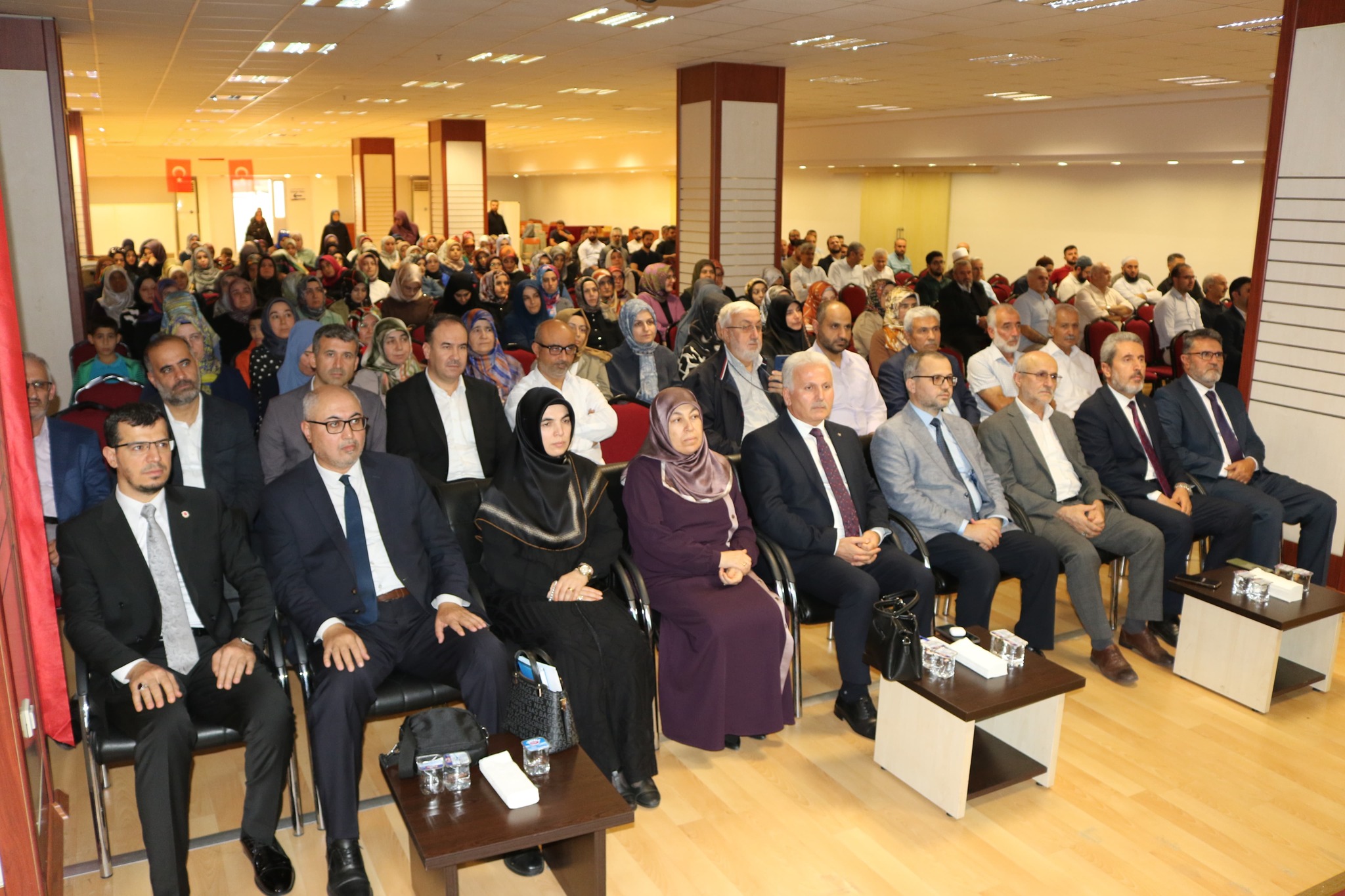 577333721 675449288967515 9008543742251240697 N