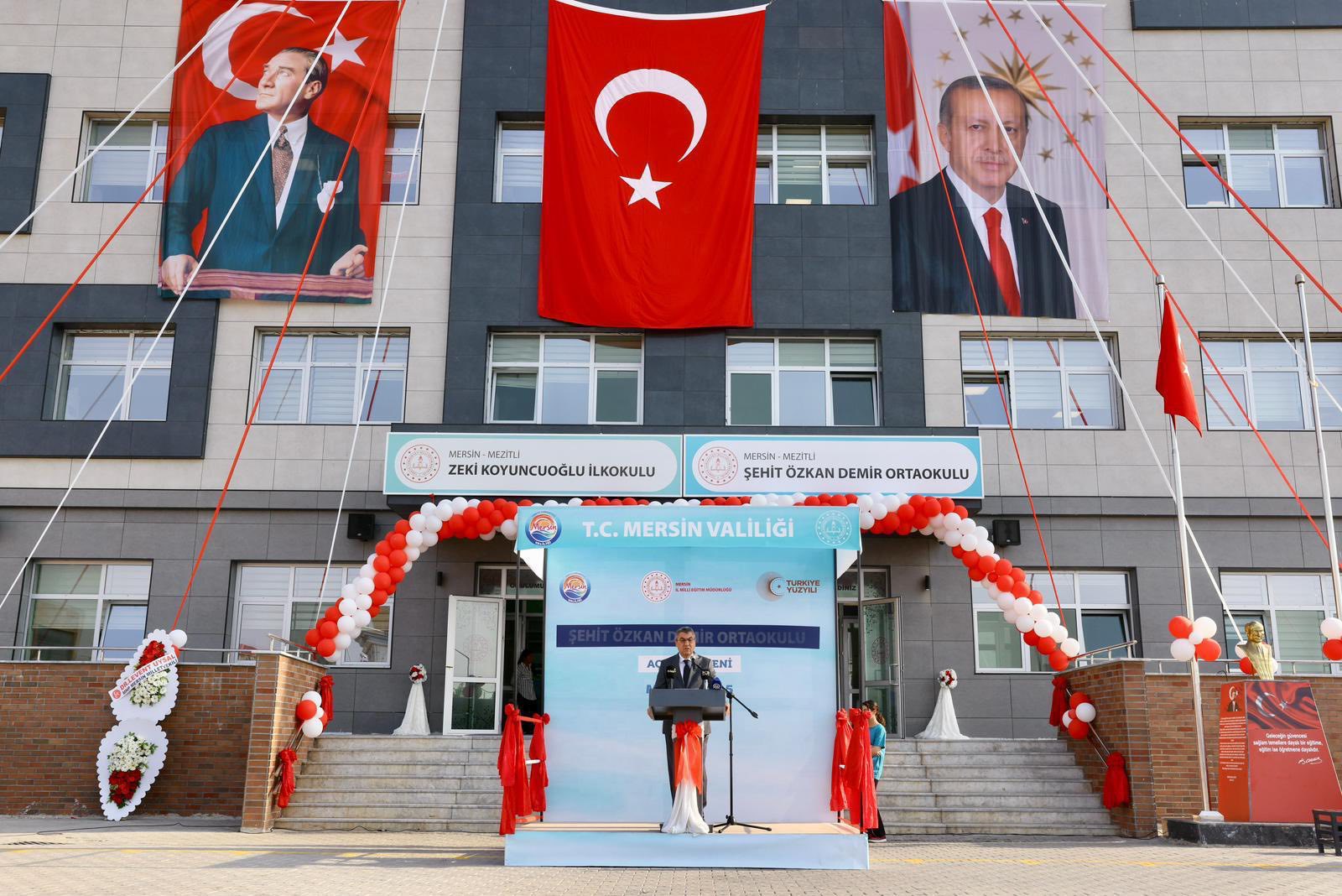 579199251 1291778416311451 2912444686133811635 N