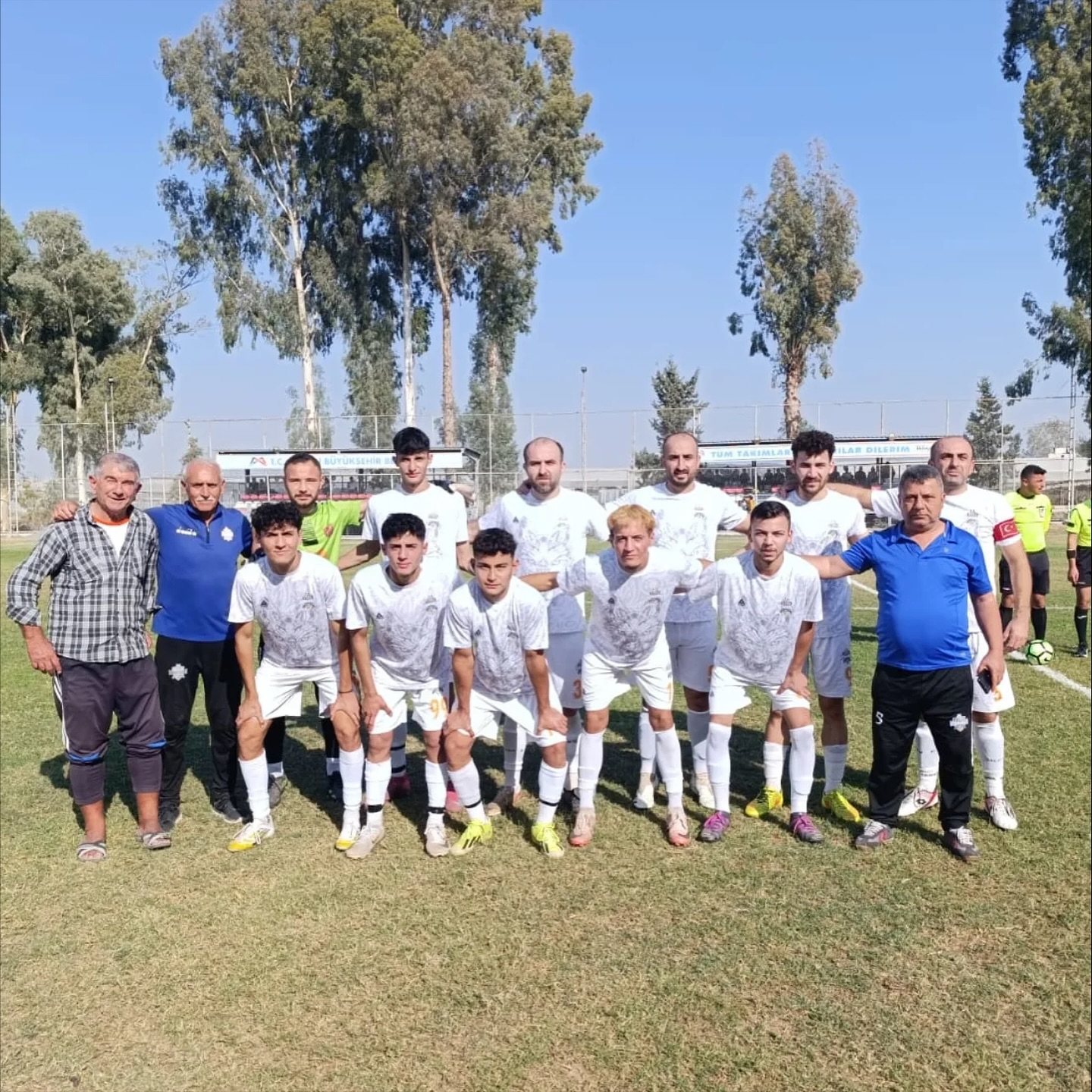 579677295 17949741945049490 2531935527554360252 N