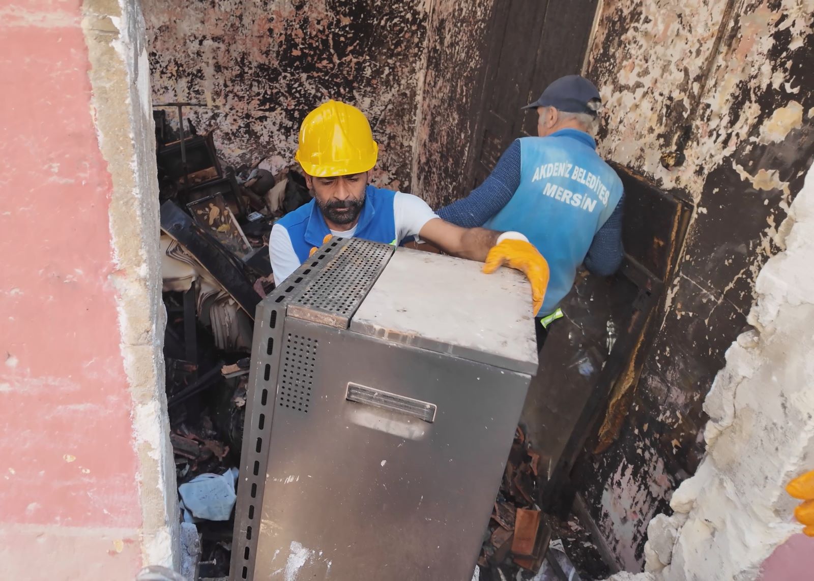 581341458 122162049350775113 6696206692498960000 N