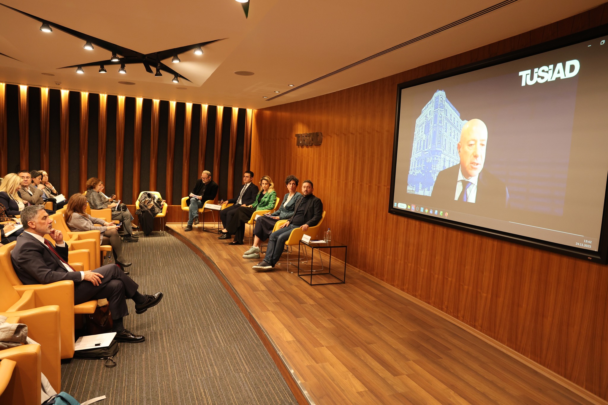 589187533 1302015945287797 6151630891724759623 N