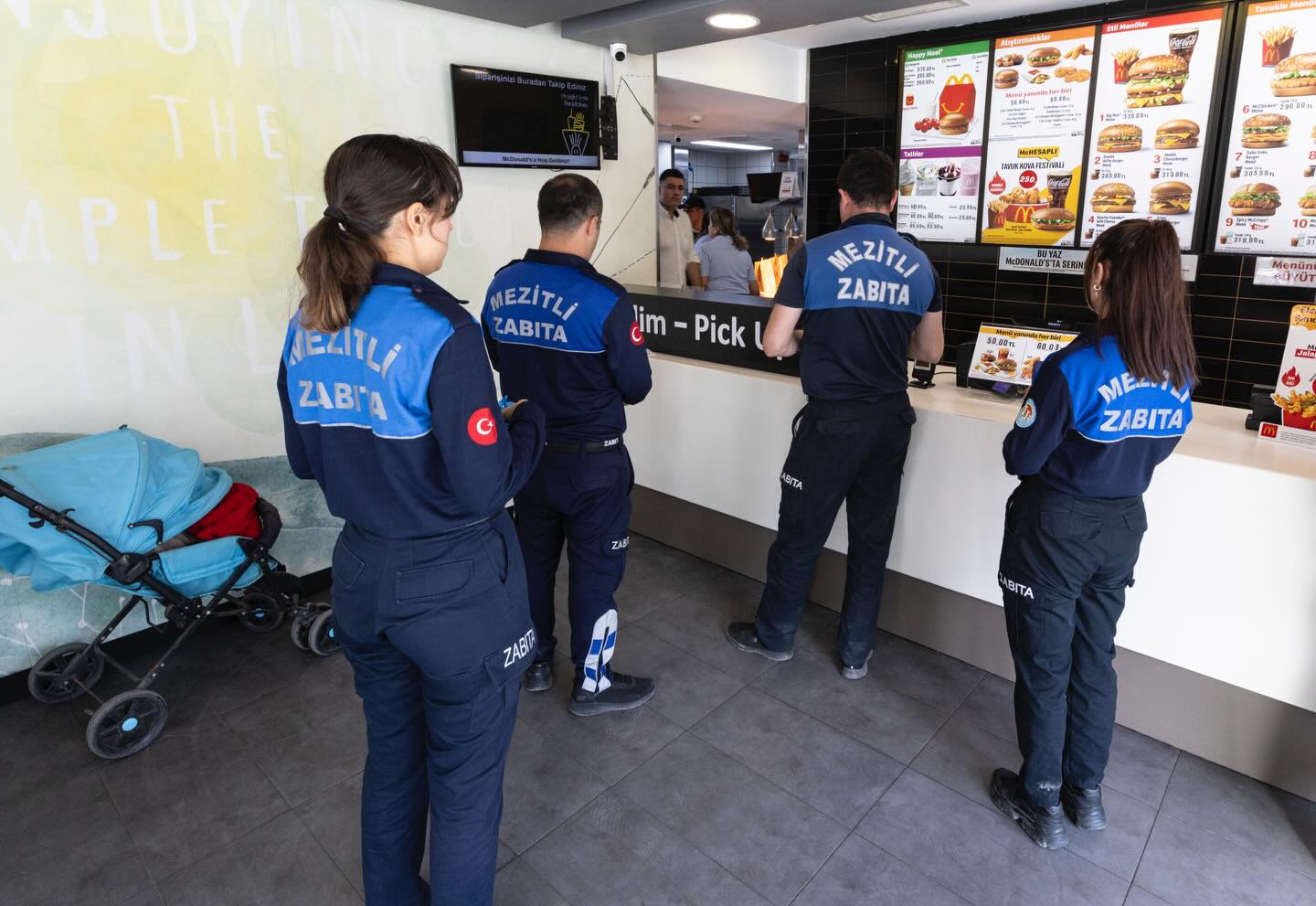 590913085 18423160750109891 8257591072514773440 N