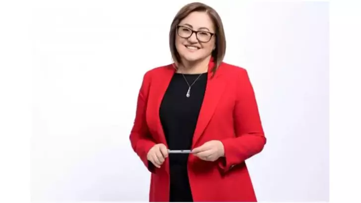 6609E186001Ffacbe57039F5