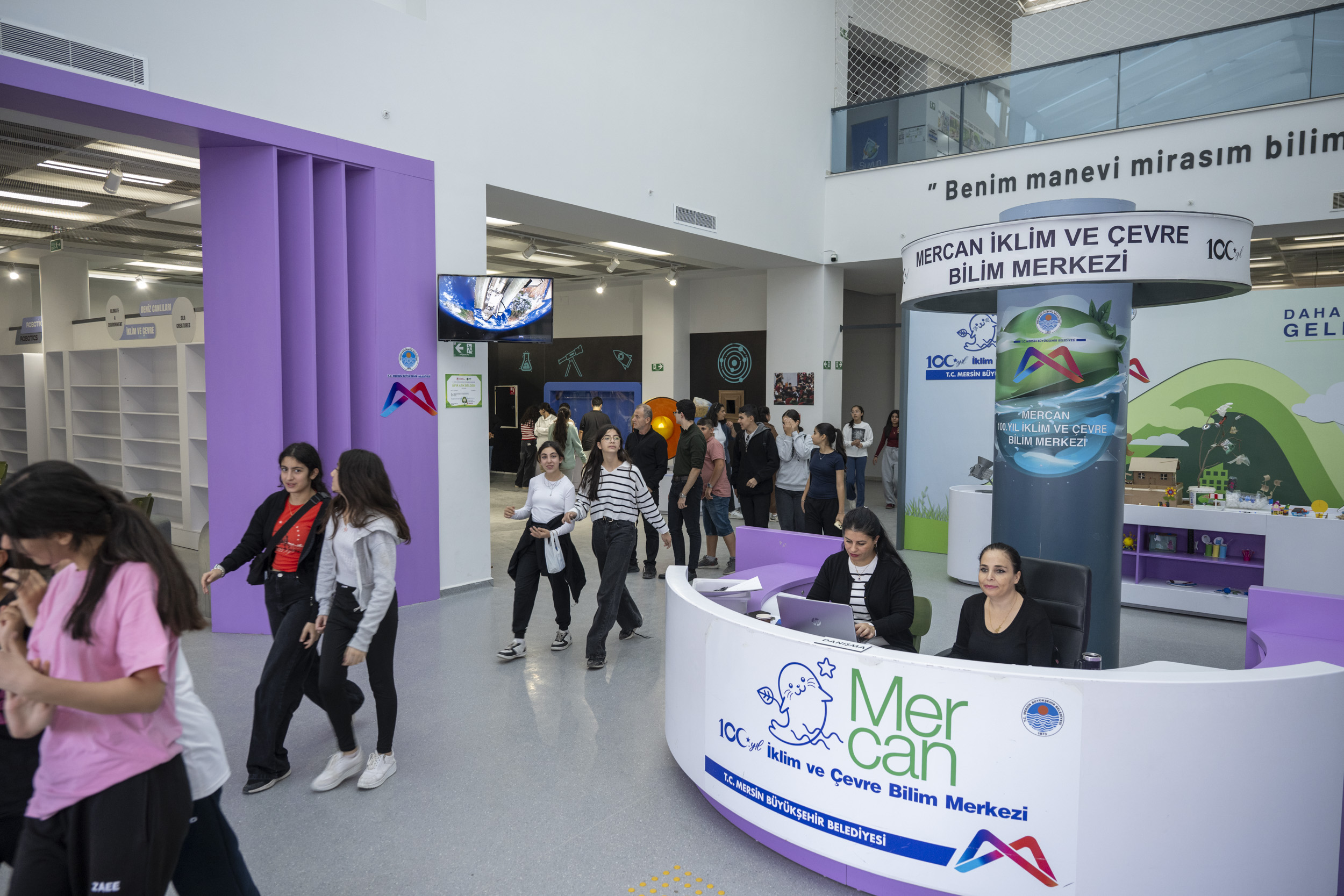 Ara Tati̇li̇n Vazgeçi̇lmezi̇ Mercan Bi̇li̇m Merkezi̇ Oldu (4)