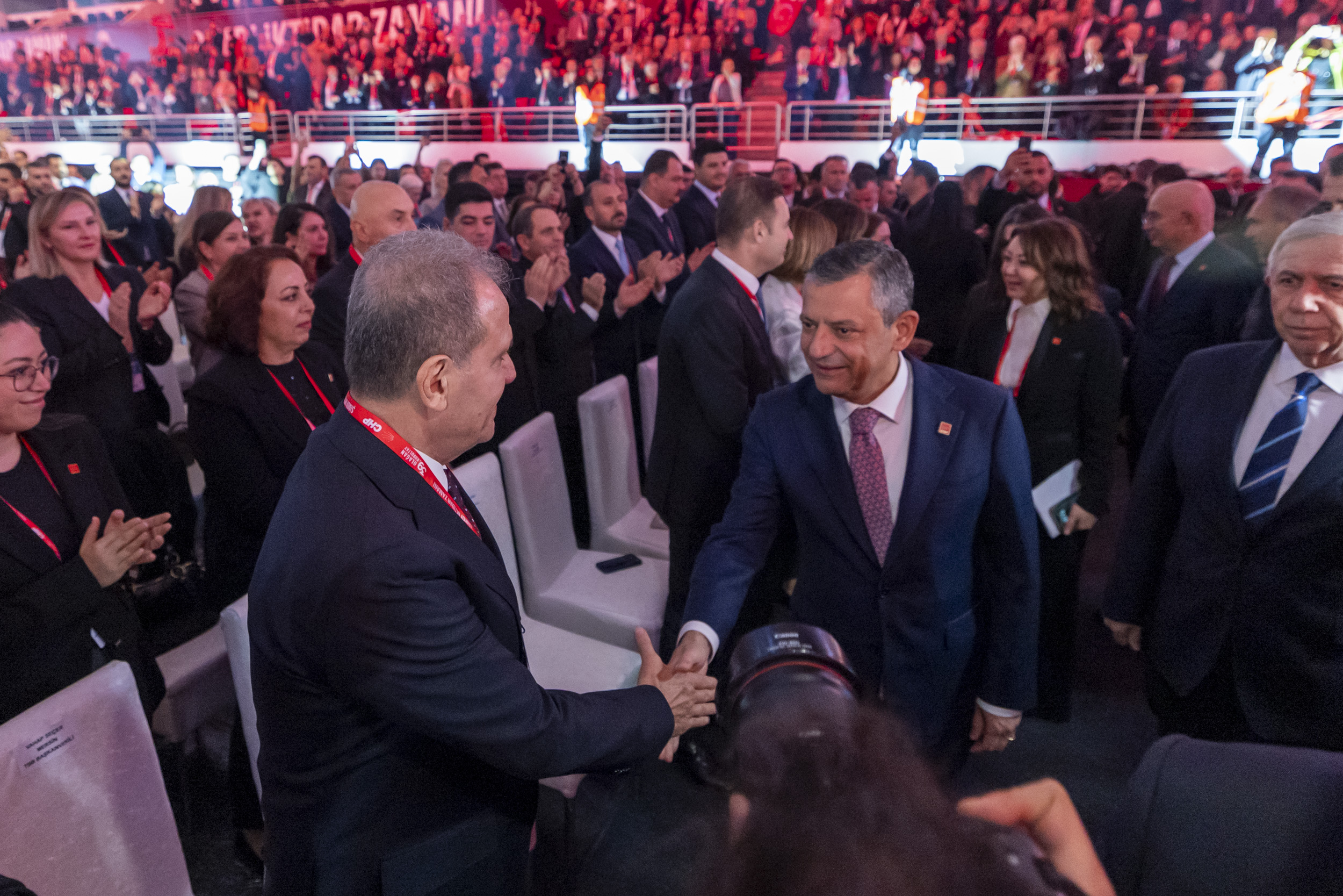 Başkan Seçer, Chp’ni̇n 39. Olağan Kurultayi’na Katildi (3)