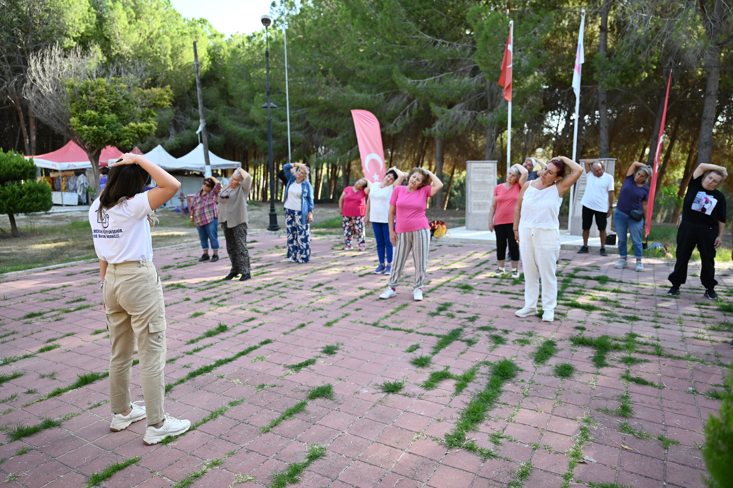 Büyükşehi̇r, Anamur Emekli̇ Evi̇ Üyeleri̇ni̇ Tarsus’ta Buluşturdu (1)