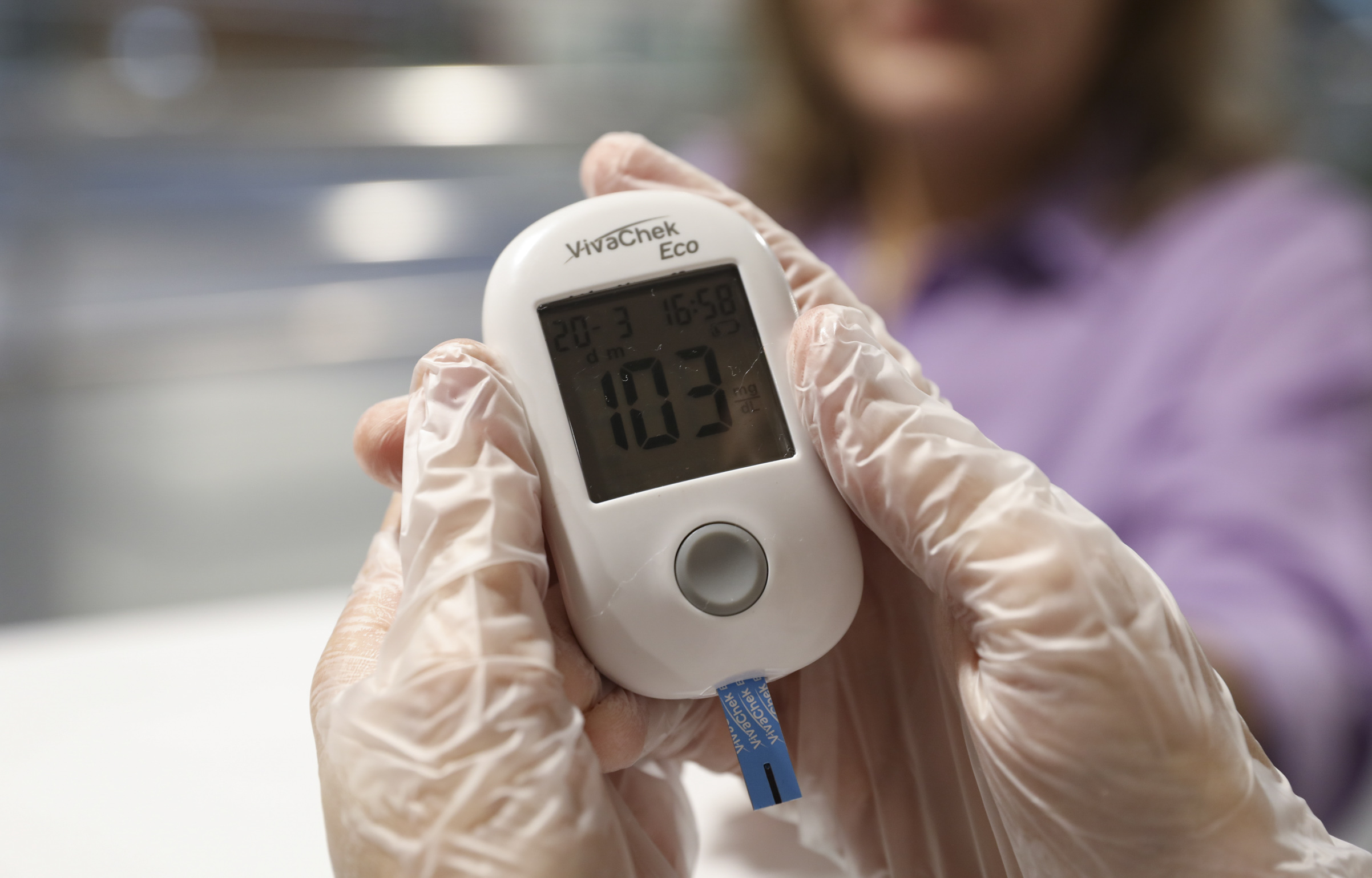 Büyükşehi̇r ‘Dünya Di̇yabet Günü’ Kapsaminda Beledi̇ye Personeli̇’ni̇n Şeker Ölçümünü Yapti (1)