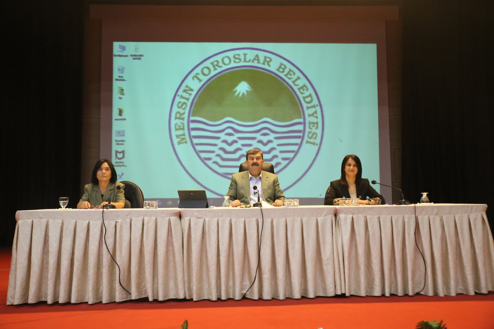 F0E6Fd31 D877 4Bc4 8209 6045Ab83F8E7