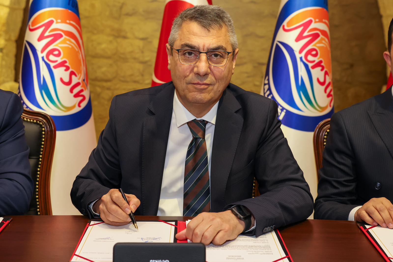 F176E779 8F31 44C3 A94D 2901E0A69Ecb