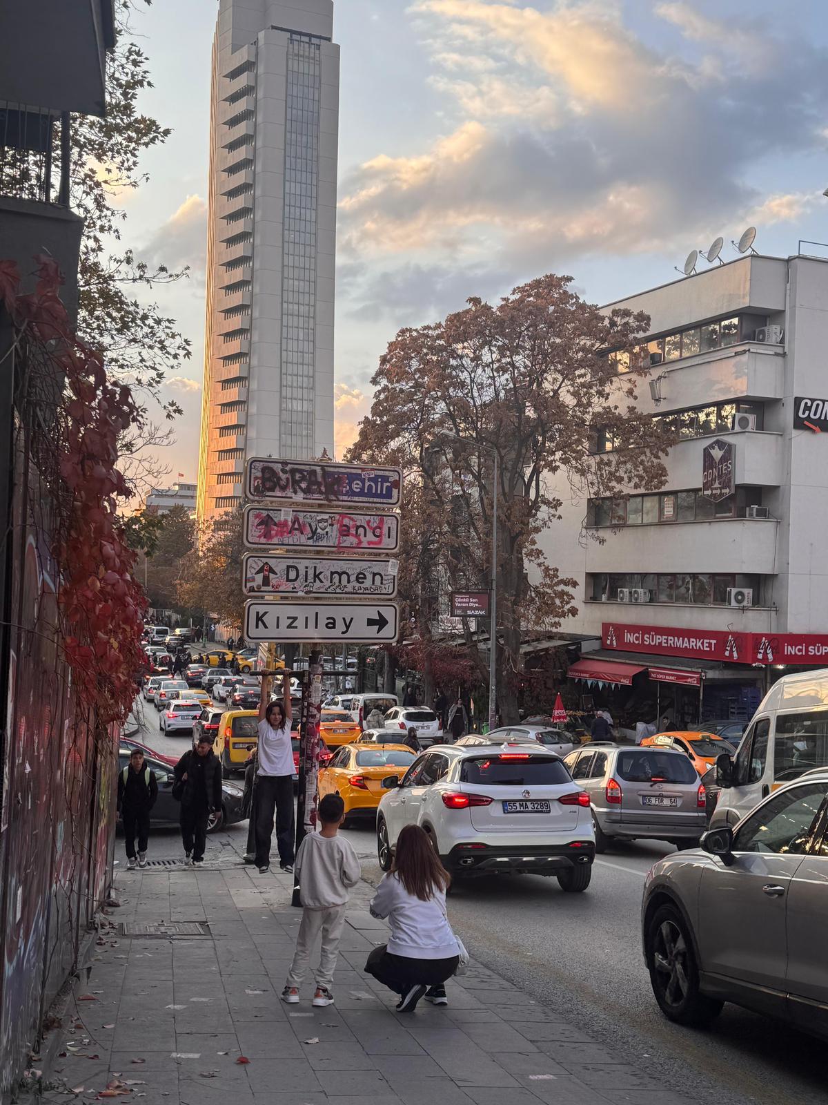 K I Z I L A Y T A B E L A S I 4 U N C U K E Z Y E N I L E N D I 1033219 306609