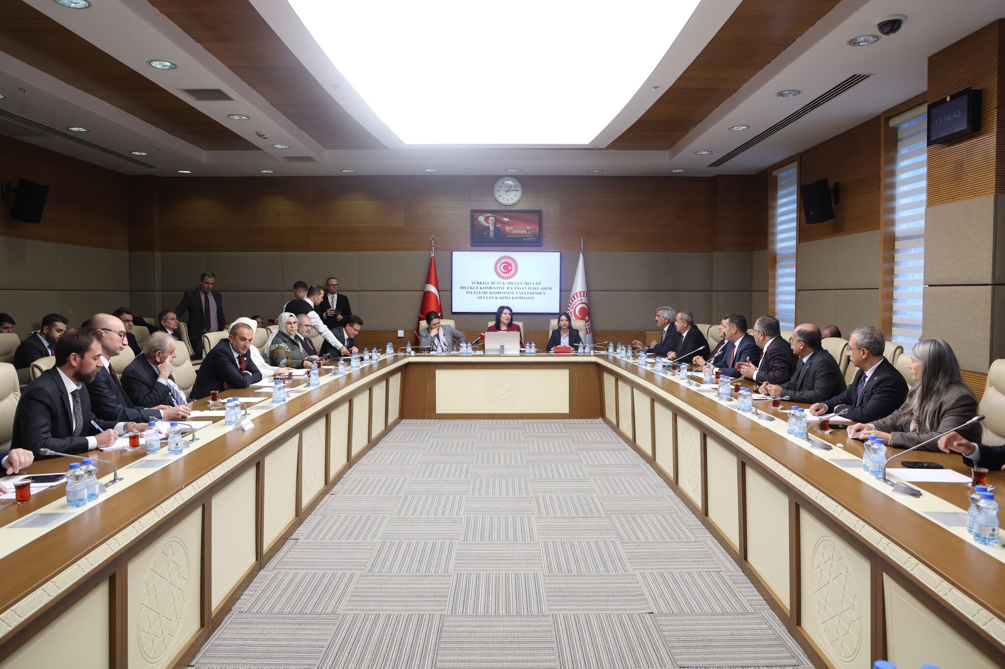 Komisyonda Imrali Ziyareti Tartismasi 1036667 307659 (1)