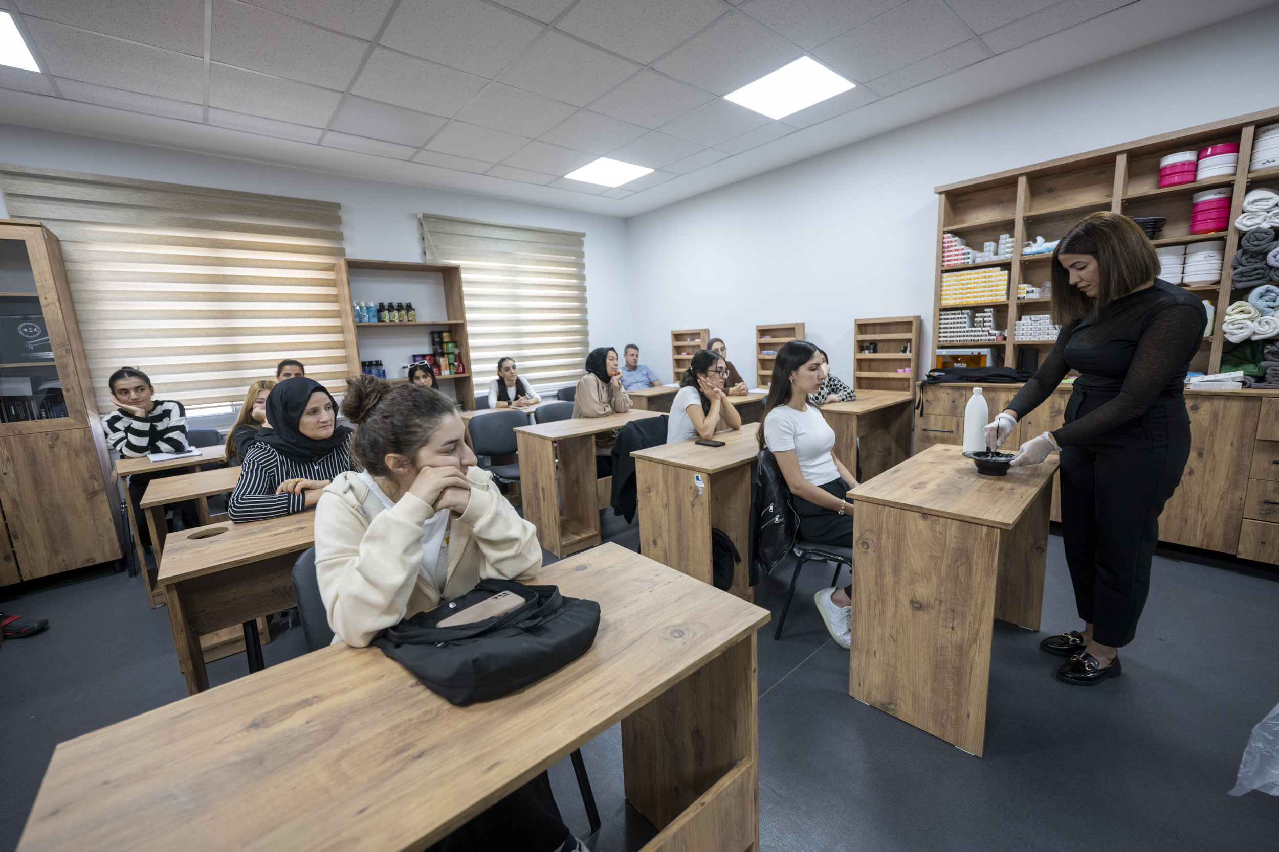 Mercek’te ‘Saç Renklendi̇rme’ Kursuna Yoğun İlgi̇… (2)