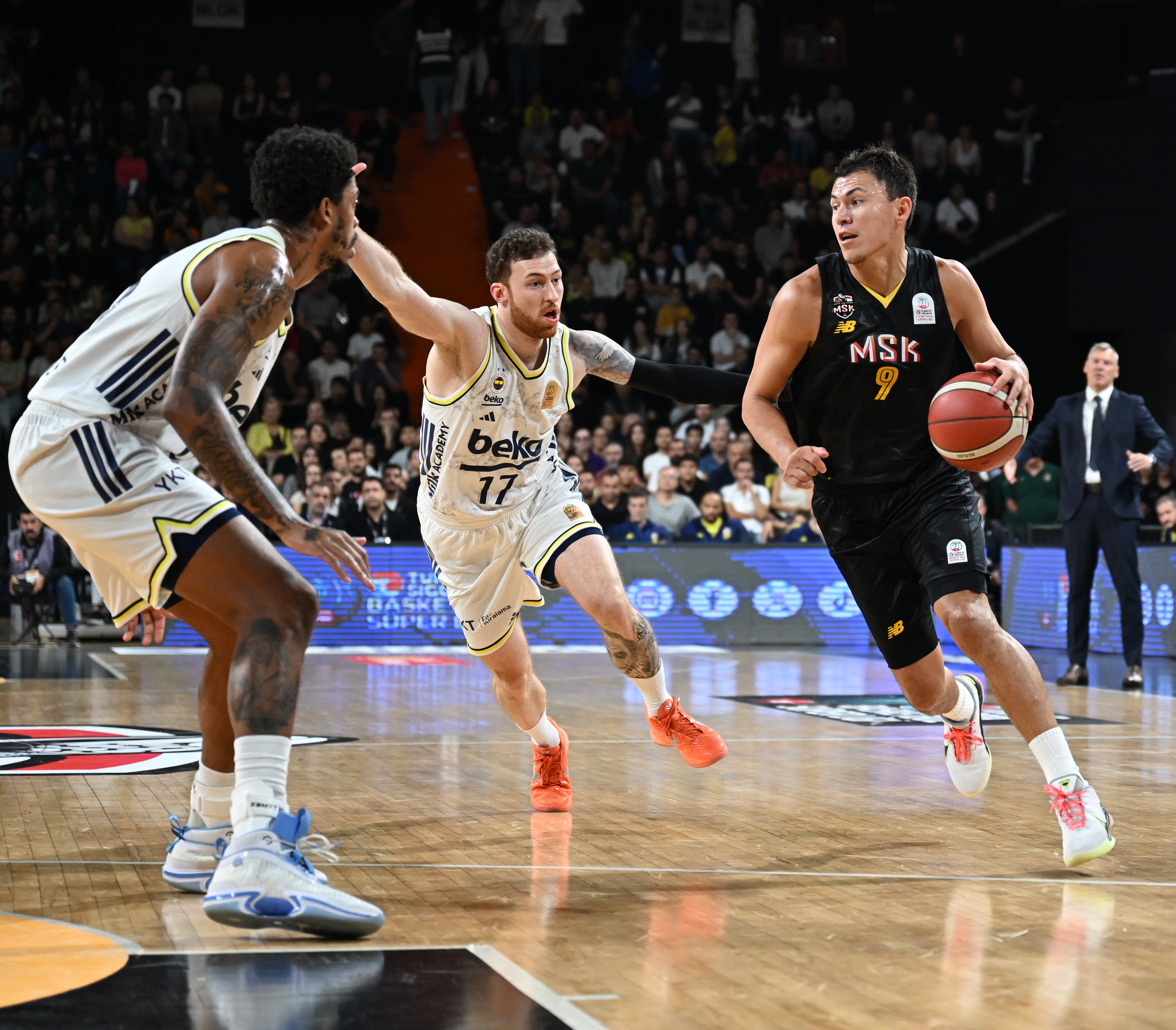 Msk Fb Foto Raflar Ali 3336