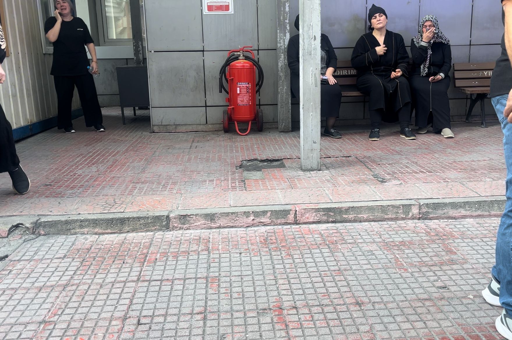 S E V G I L I S I T A R A F I N D A N 75 B I C A K D A R B E S I Y L E 997212 295820