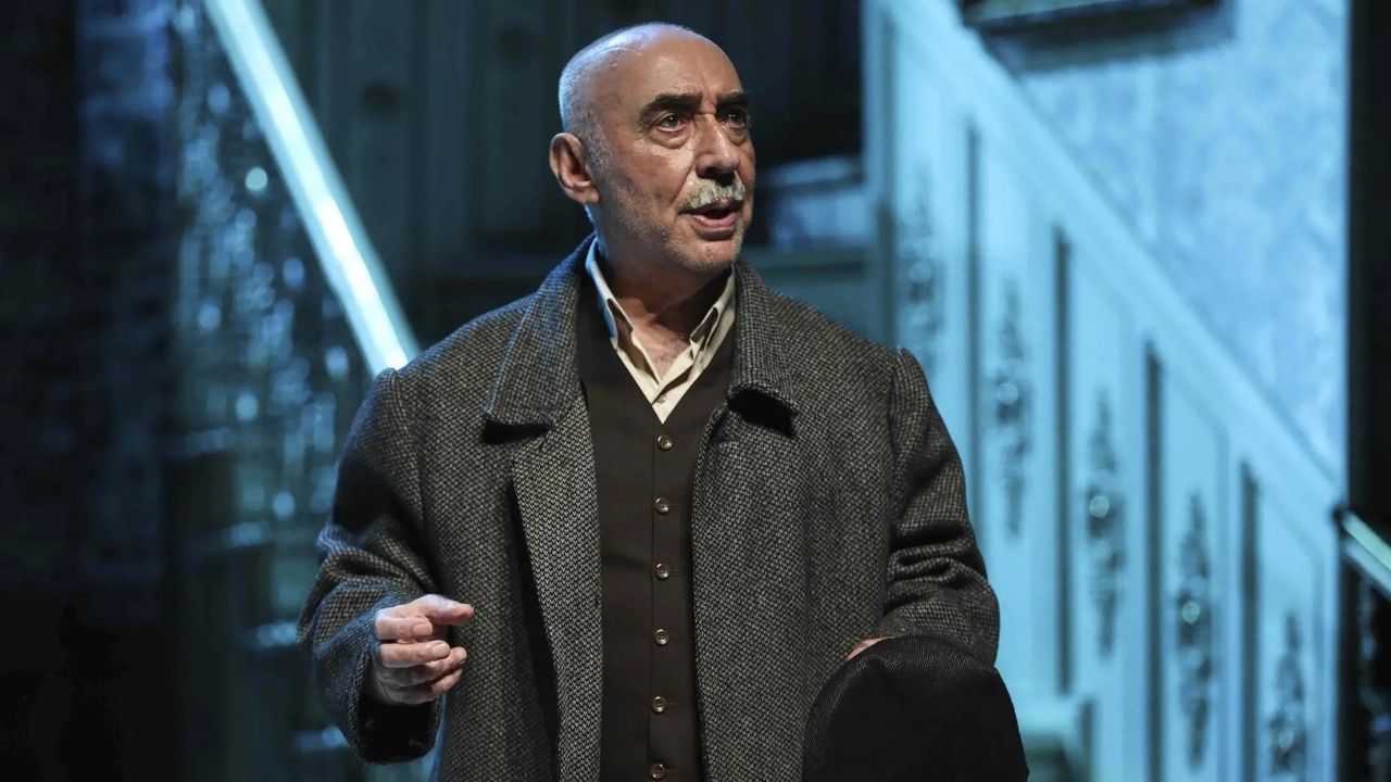 Şener Şen Öldü Mü (1)