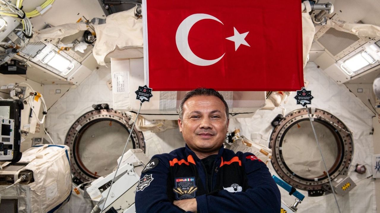 Türkiye'de Ilk Kez Oldu! Bir Mersinli Uzaya Çıktı-2