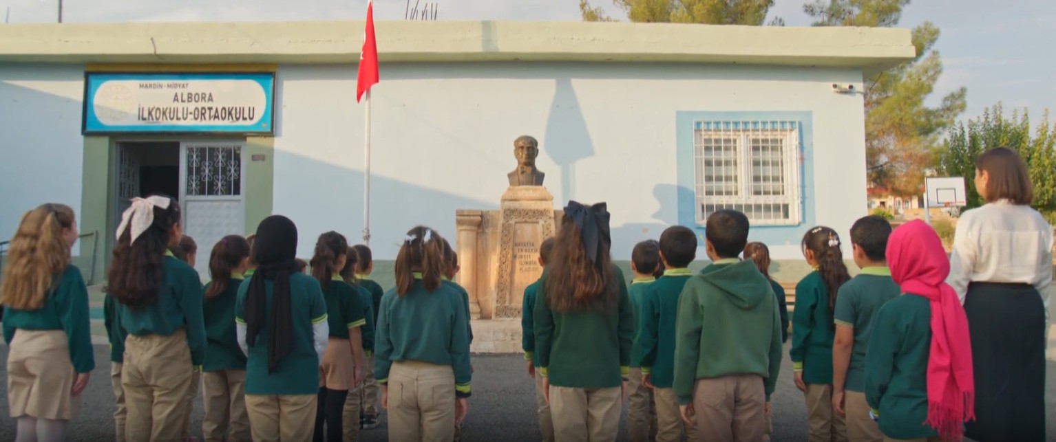 U Z A K S E H I R B I R I N C I Y I L I N I Z I R V E D E K U T L A D 1009886 299568