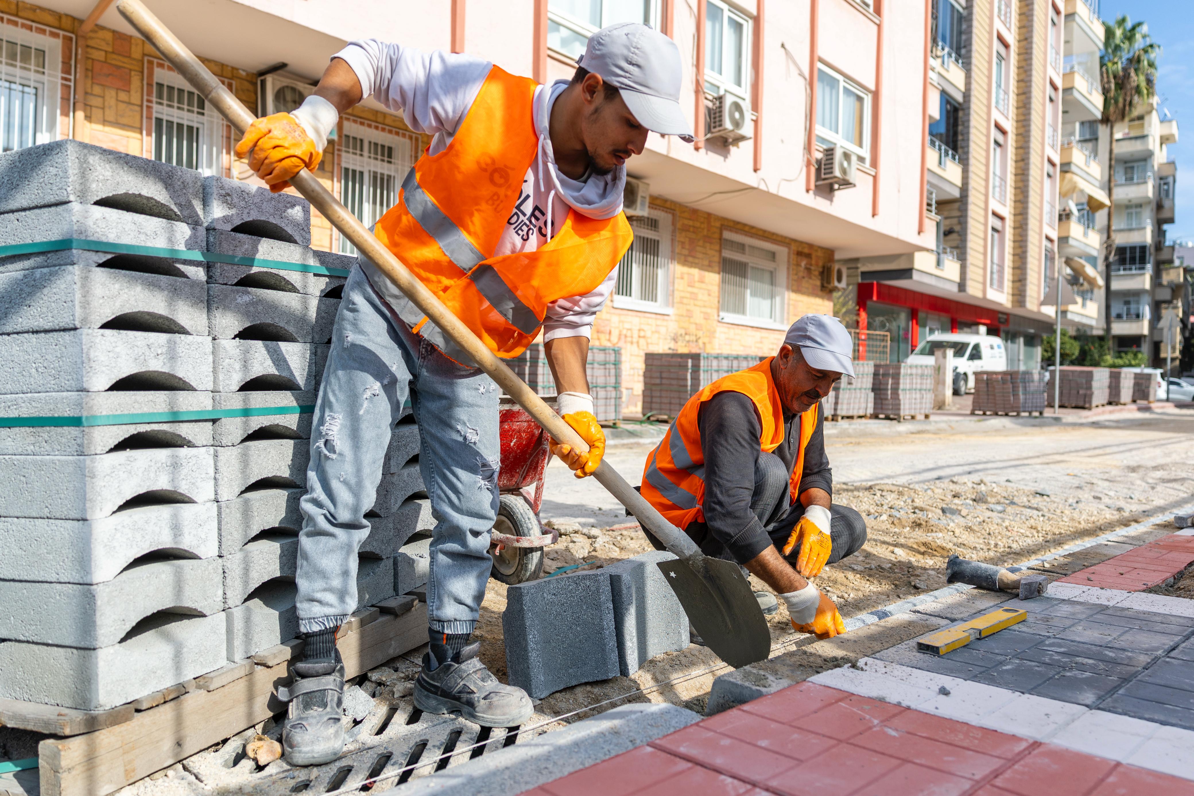 Yenişehir’de Yol Ve Kaldırımlar Yenileniyor (4) (1)
