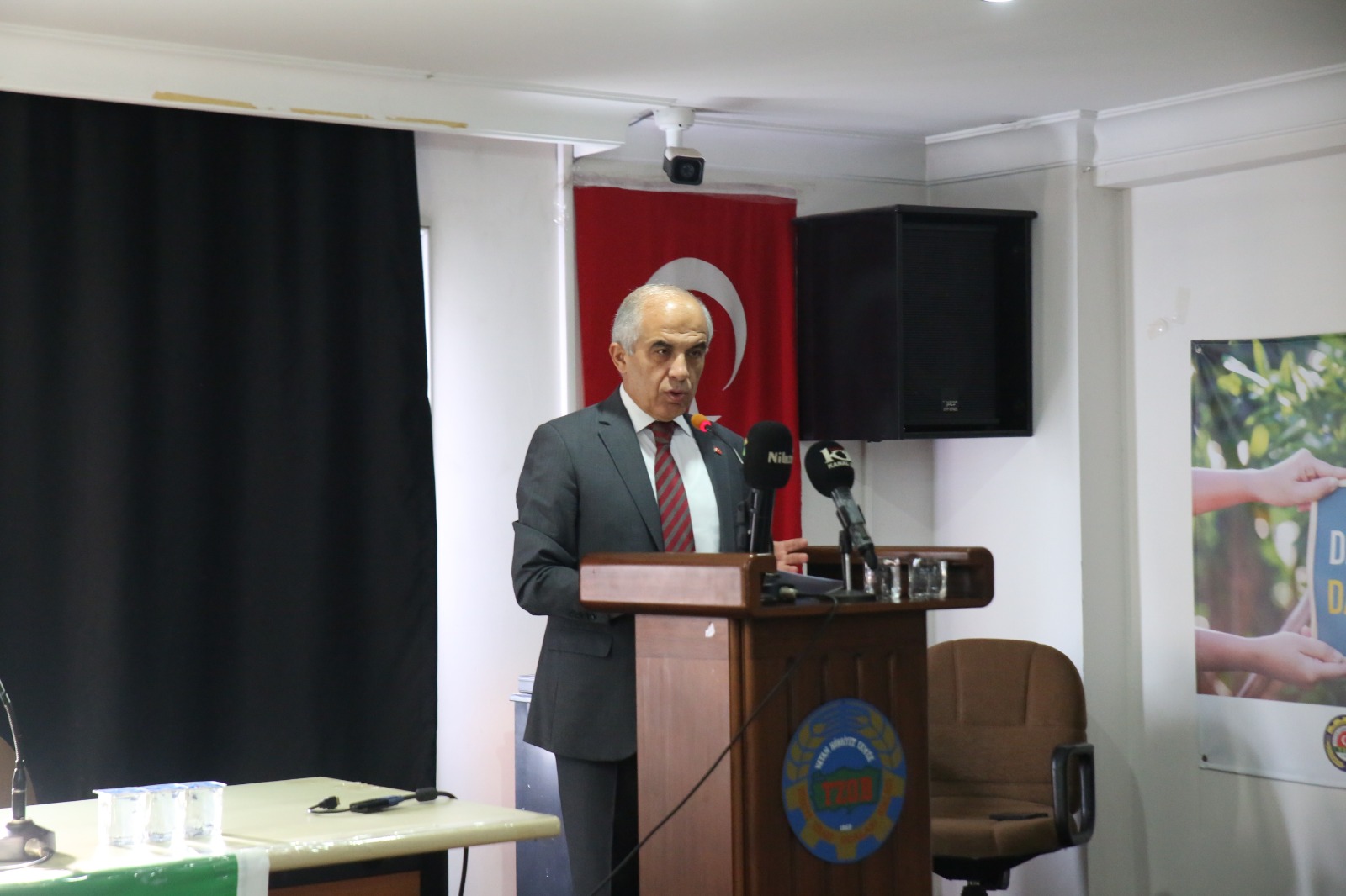 05Eee095 A800 4A3D Bd33 06741943A708