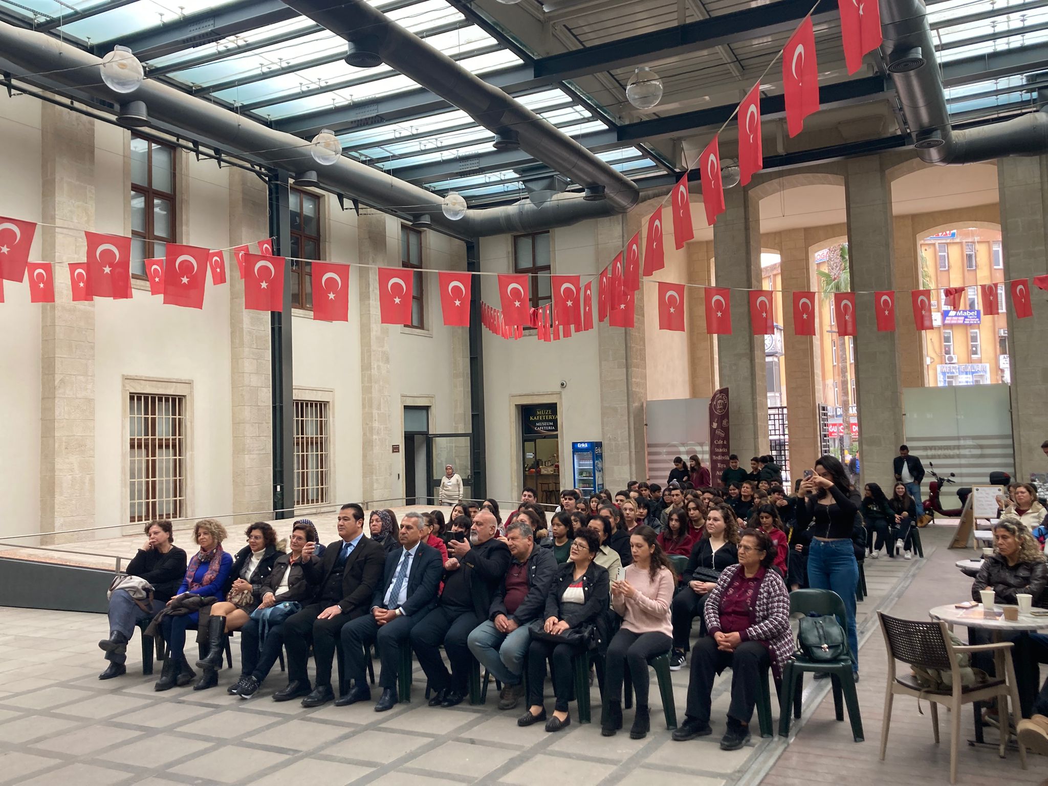 1603Dff1 7570 4Bc6 B755 9769Fb482241