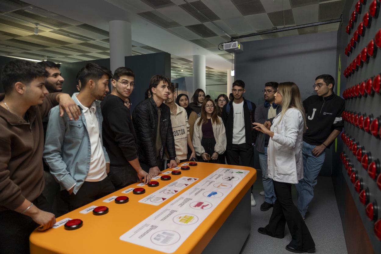 20104920251227091127