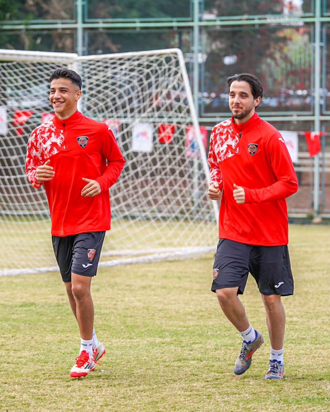 589121556 18097739359880987 4534416418903917679 N