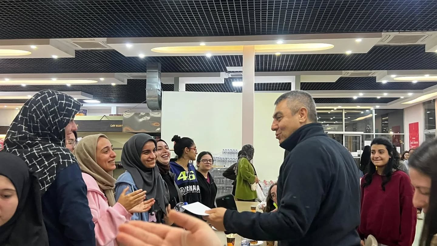 590474326 17885491461411509 1401279248071293443 N