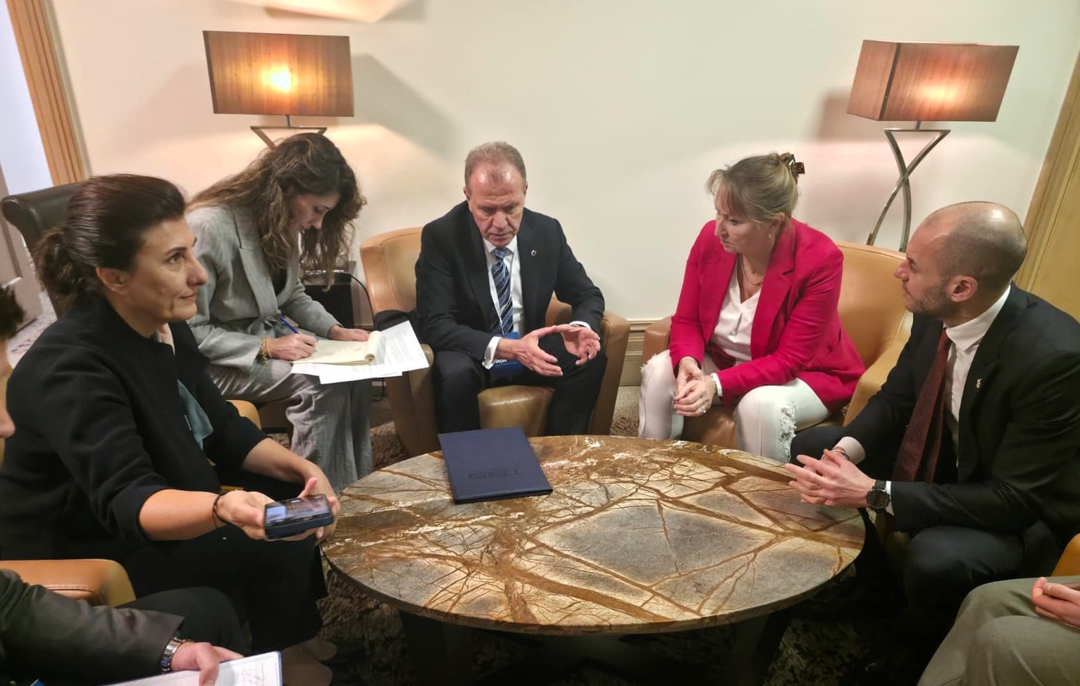 594532374 1325662736273359 5535664270827326227 N