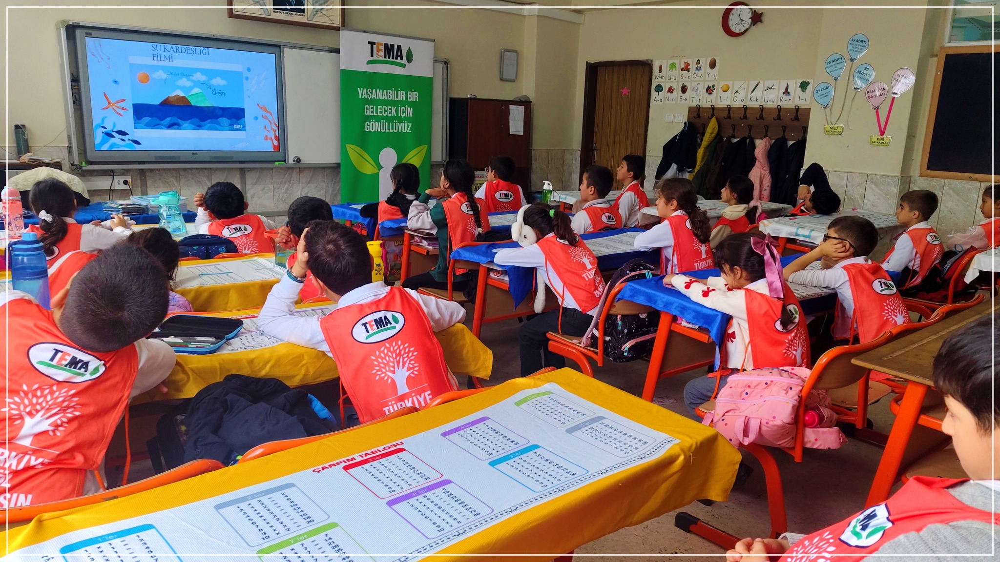 594958392 782426514849775 8884189335200047433 N